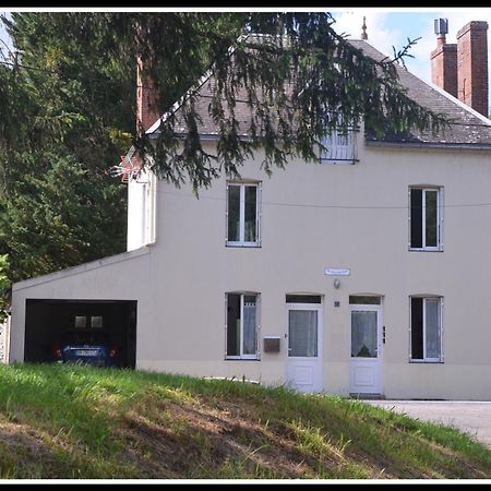 AU BORD DE L'EAU Studio 2 Chambon-sur-Voueize Extérieur photo