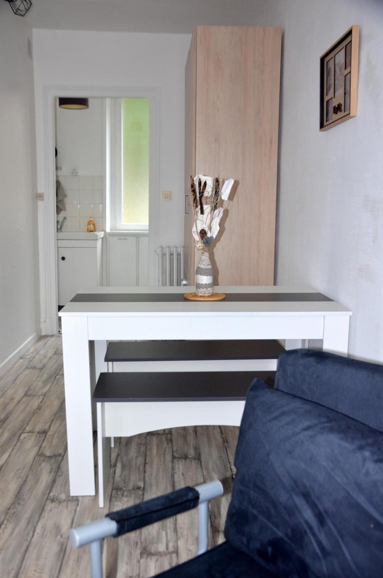 AU BORD DE L'EAU Studio 2 Chambon-sur-Voueize Extérieur photo